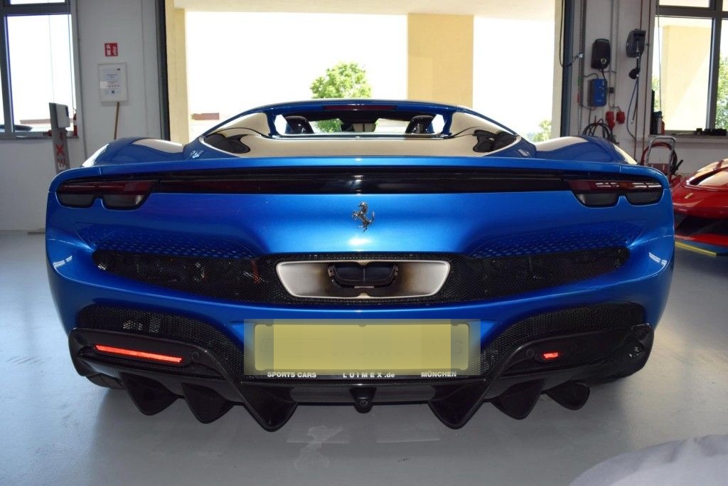 Ferrari 296 GTS Full CARBON * ACC * AppleCarPlay * JBL  foto 16