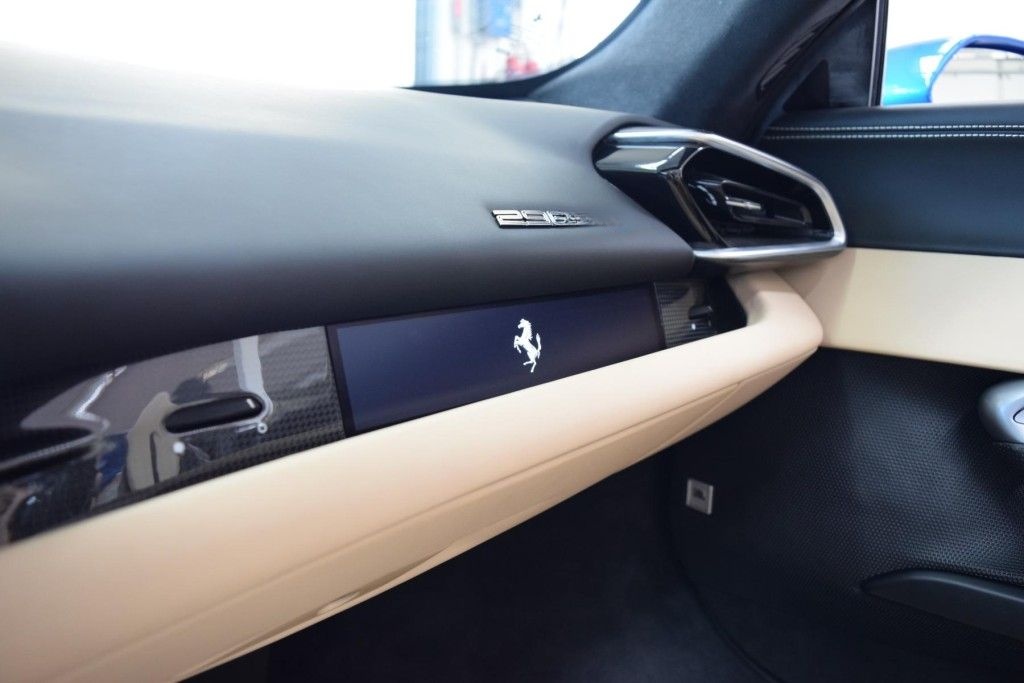 Ferrari 296 GTS Full CARBON * ACC * AppleCarPlay * JBL  foto 17