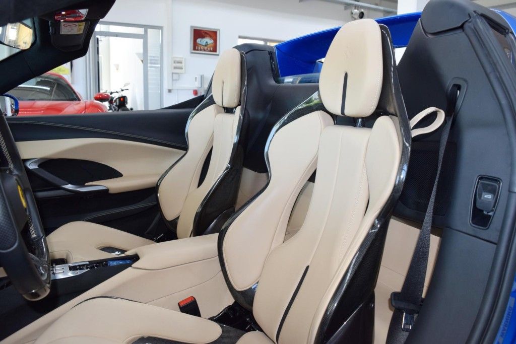 Ferrari 296 GTS Full CARBON * ACC * AppleCarPlay * JBL  foto 6