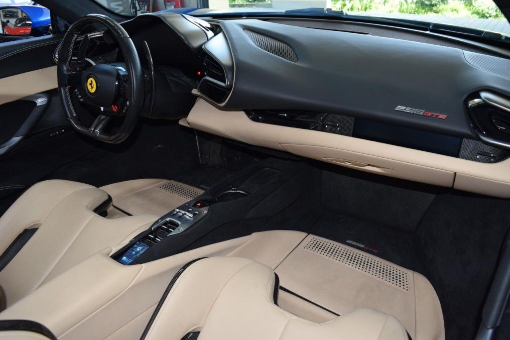 Ferrari 296 GTS Full CARBON * ACC * AppleCarPlay * JBL  foto 9