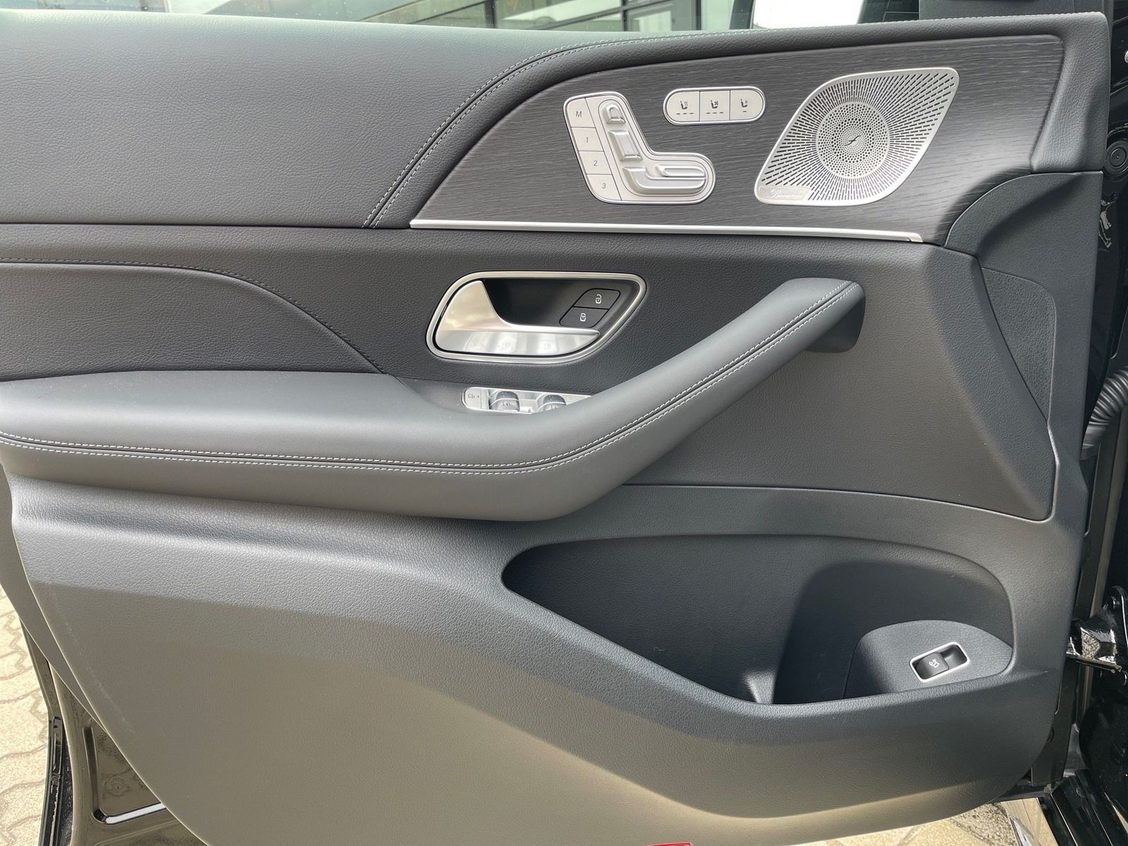 Mercedes-Benz GLE 350 de 4M #AMG #PANO-SD #HUD #SITZKLIMA #AHK foto 6