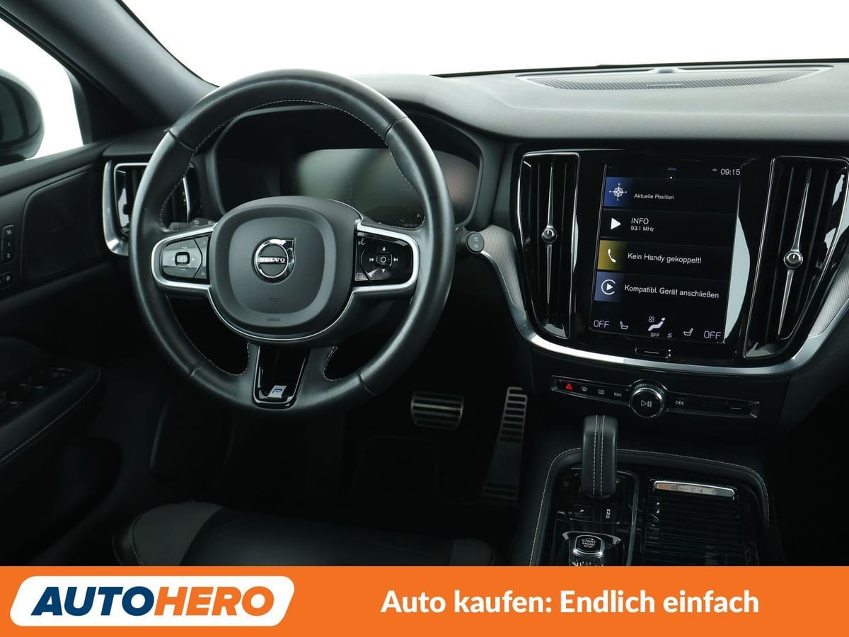 Volvo V60 2.0 T8 Plug-in Hybrid R-Design AWD Aut. NAVI foto 13