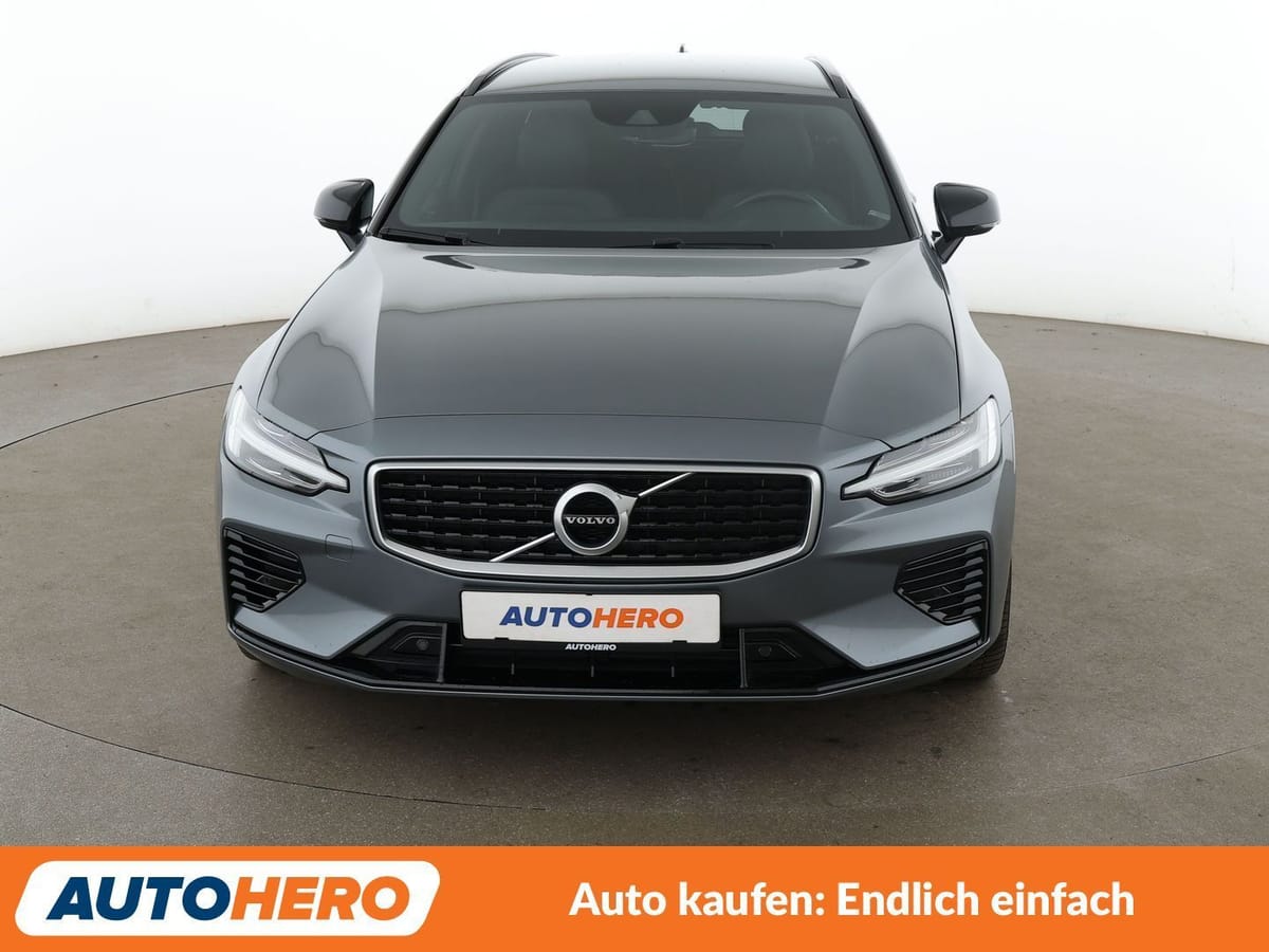 Volvo V60 2.0 T8 Plug-in Hybrid R-Design AWD Aut. NAVI foto 9