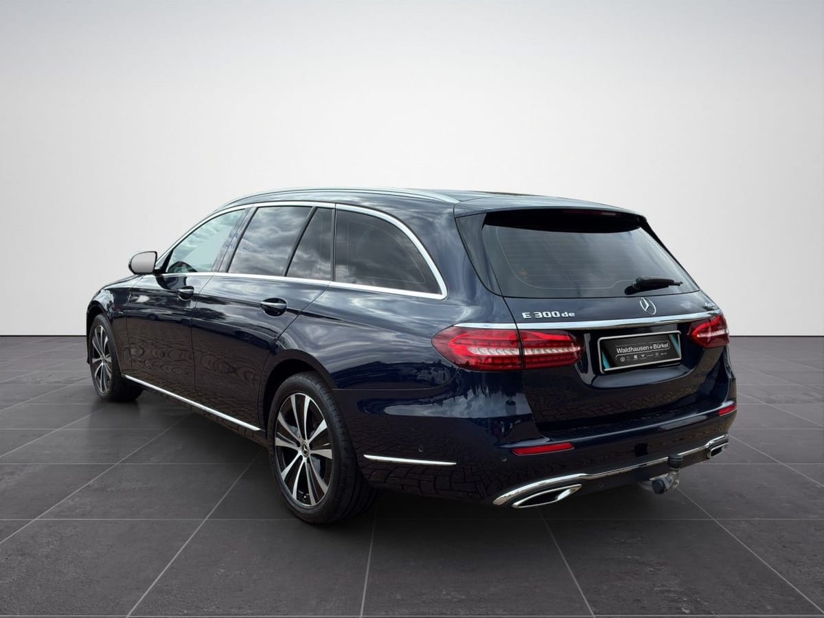 Mercedes-Benz E 300 T de 4Matic Automatik Exclusive AHK Klima foto 4