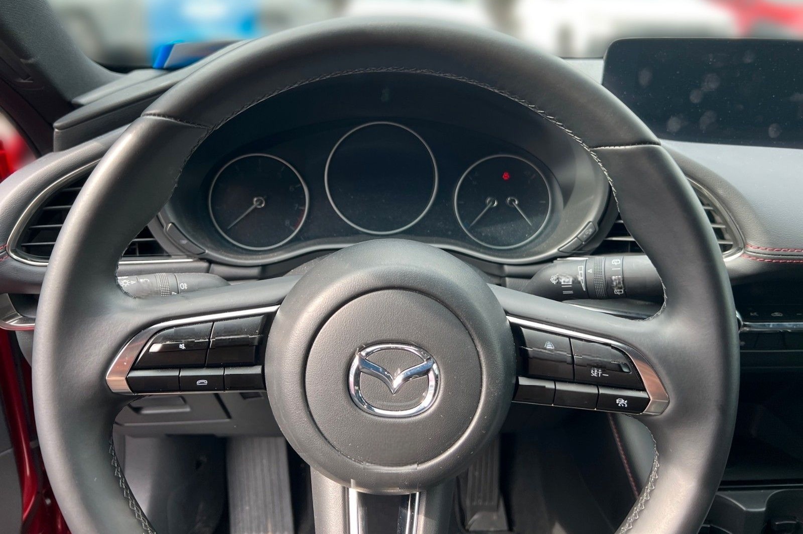 Mazda 2025 Mazda3 5HB 2.0L e-SKYACTIV X 186ps 6AT FWD foto 8
