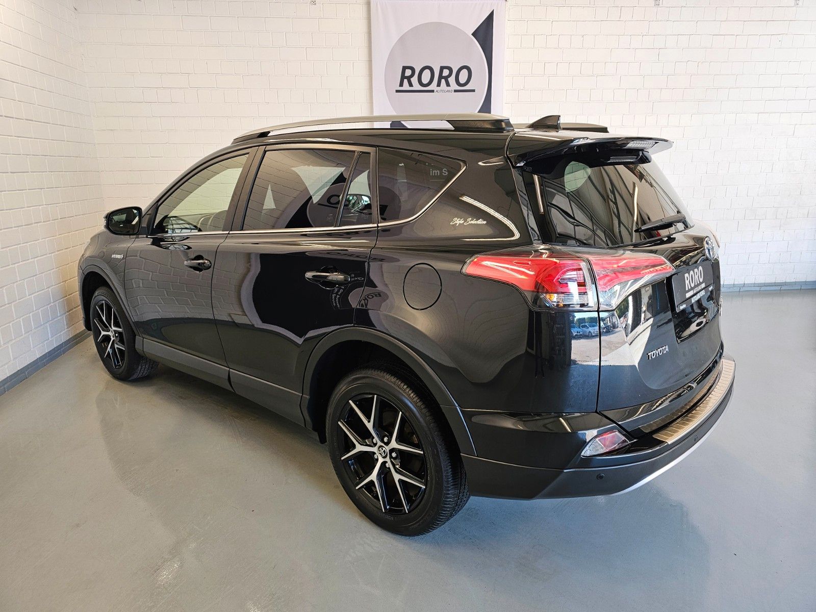 Toyota RAV 4 2,5-l-Hybrid Style Selection + ACC/Leder foto 6
