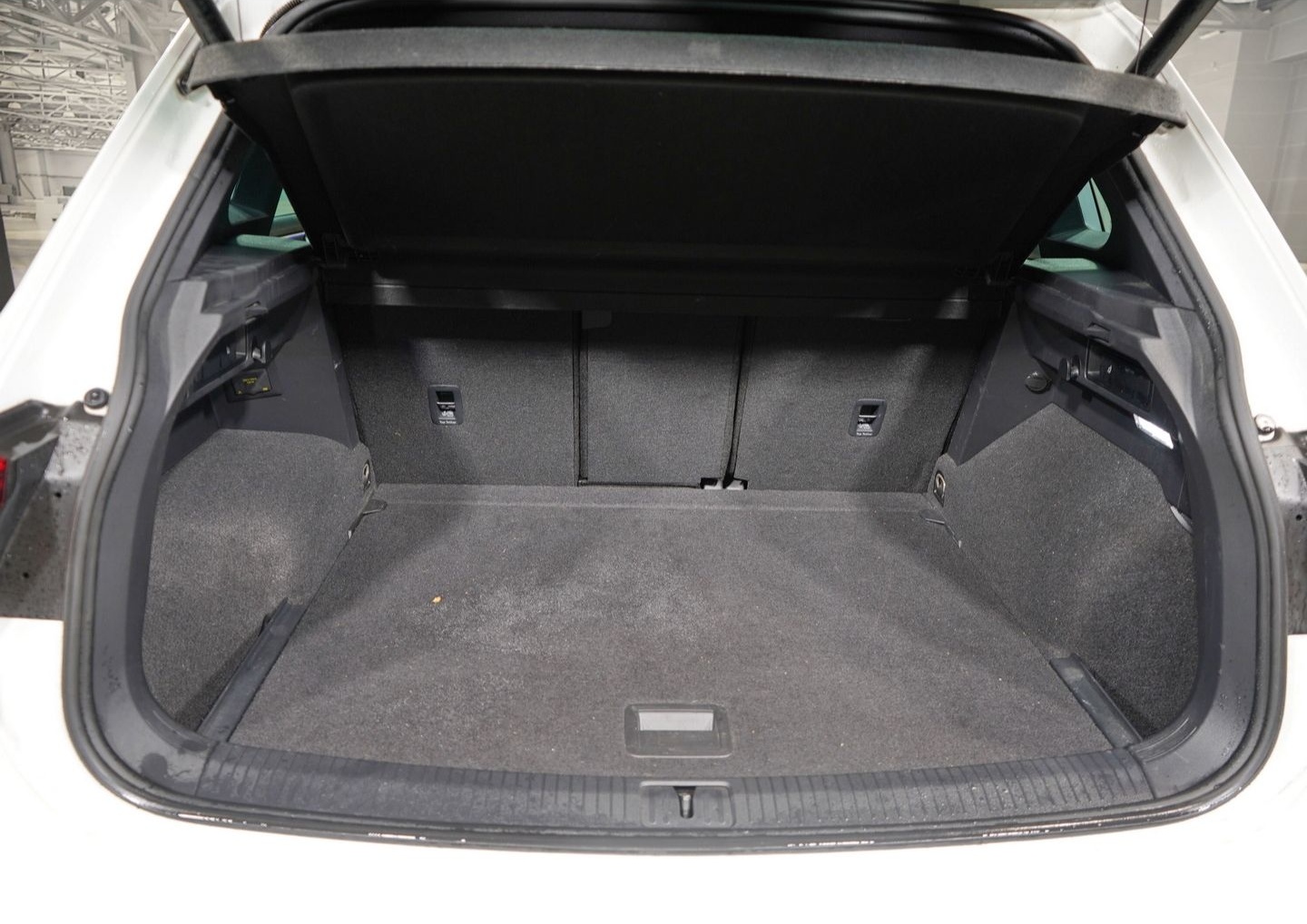 Volkswagen Tiguan R-Line 2.0 TDI Fahrschulfzg -nur Gewerbe- foto 12