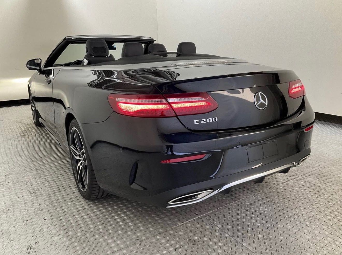 Mercedes-Benz E200 Cabrio AMG-Line *WIDESCREEN/BURMESTER/NHZ foto 3