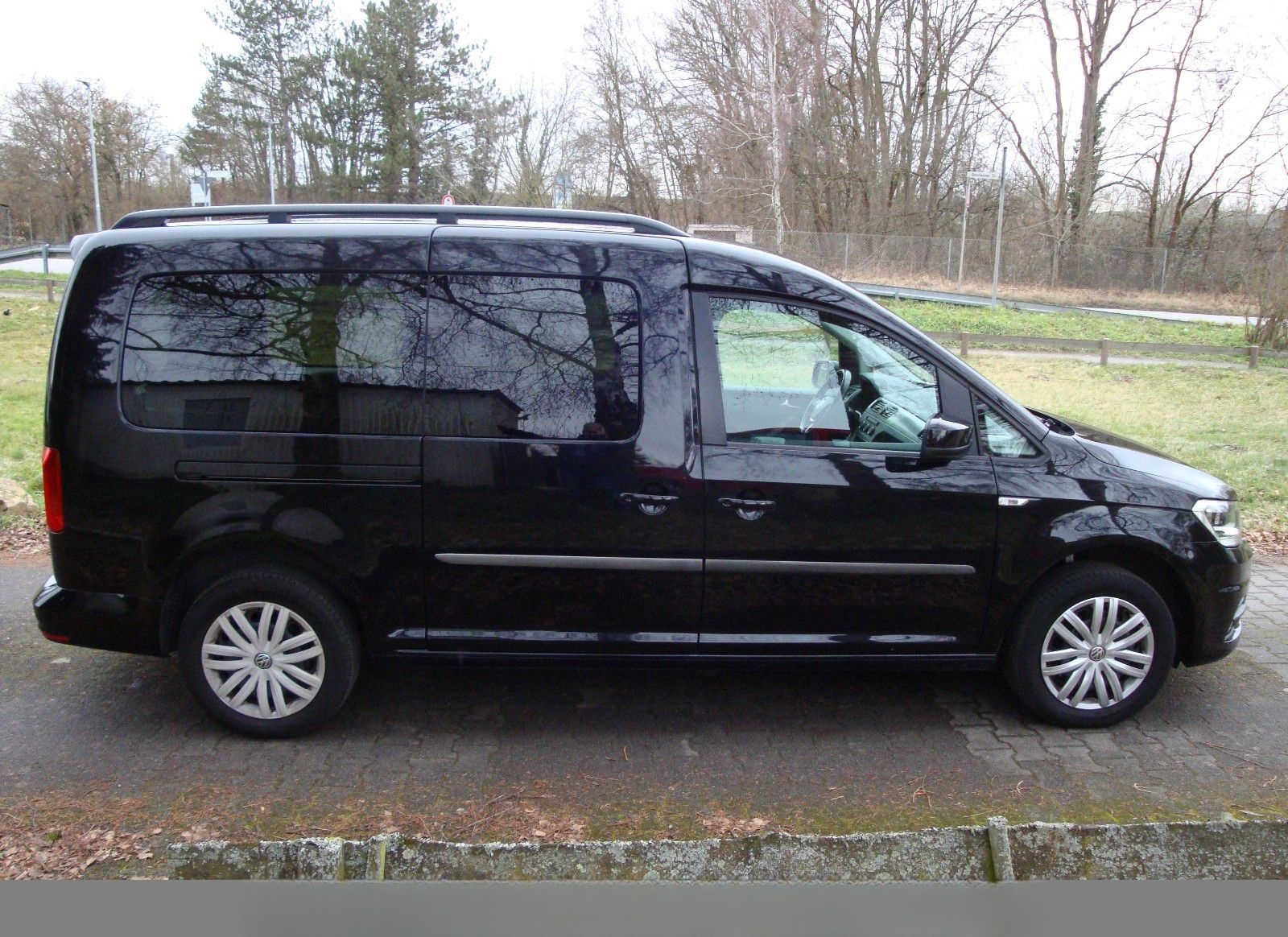 Volkswagen Caddy Maxi 1.4 TSI BMT Comfortline 7-S. - 2.Hd. foto 7