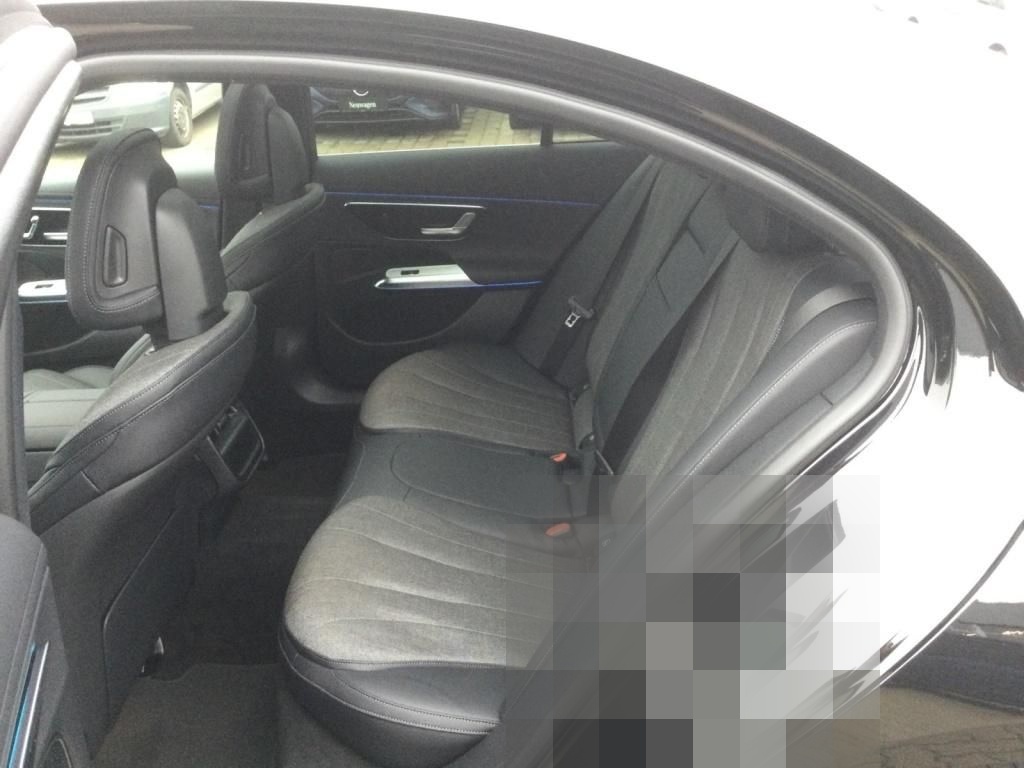 Mercedes-Benz E 200 4MATIC Avantgarde Edition, Panoramadach foto 14
