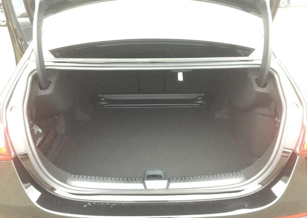 Mercedes-Benz E 200 4MATIC Avantgarde Edition, Panoramadach foto 16