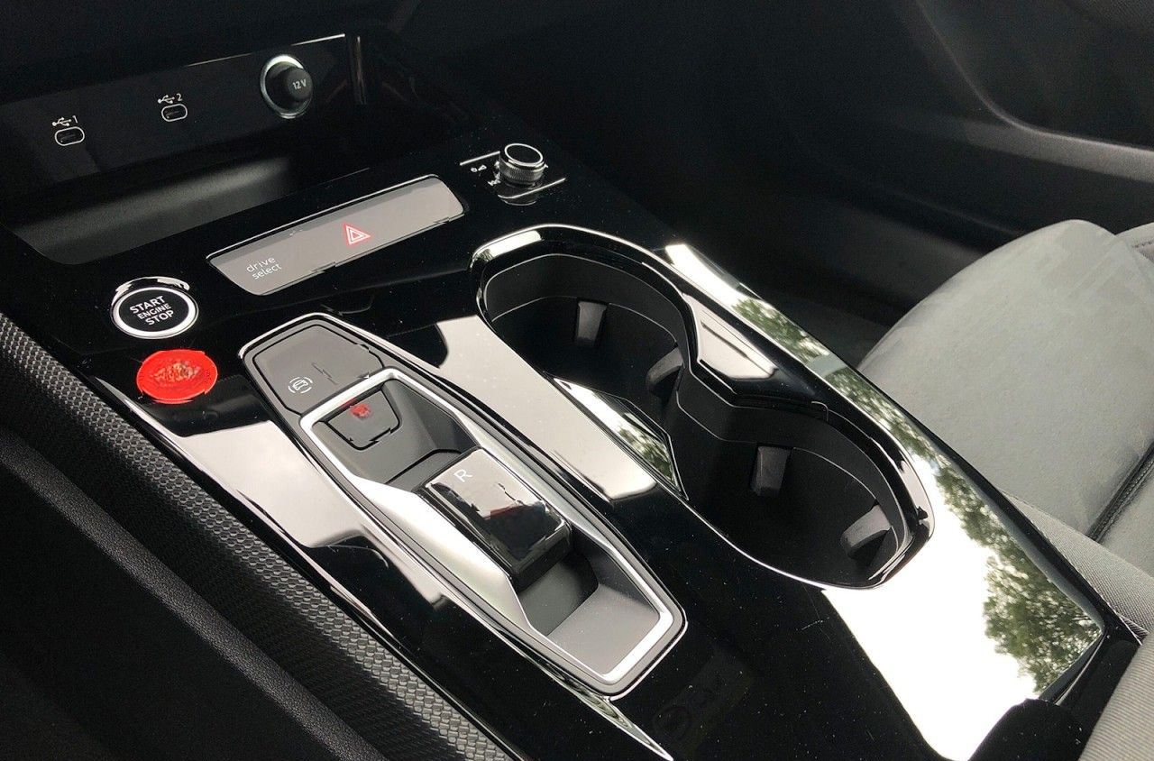 Audi A5 Avant TFSI S tronic LED+AHK+ACC+NAVI+SITZHZG. foto 16