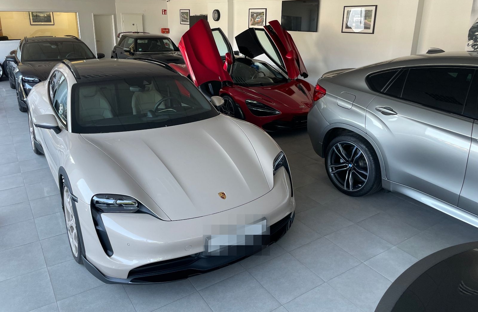 Porsche Macan Sport-Design-Paket 18-Wege Bose LED R20 foto 24