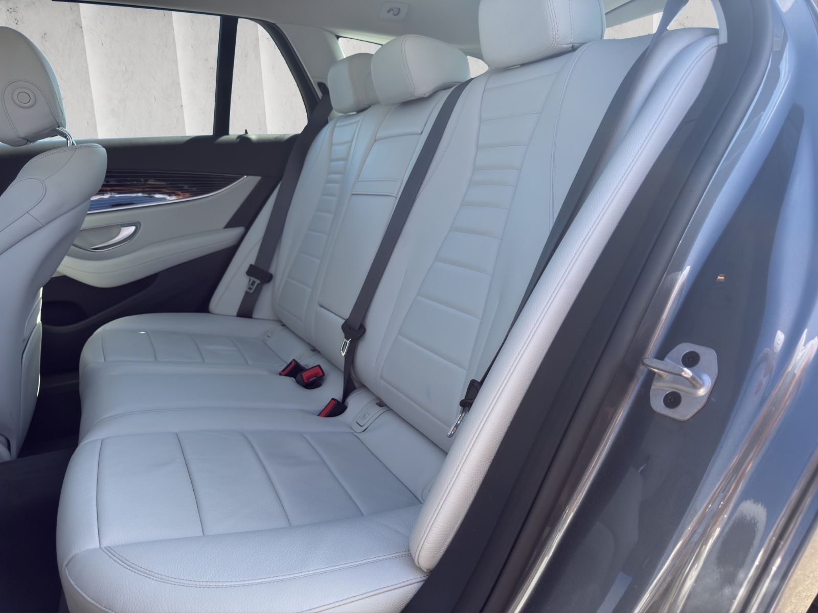 Mercedes-Benz E 400d 4Matic AMG*Top Ausstattung*Garantie 01.27 foto 13