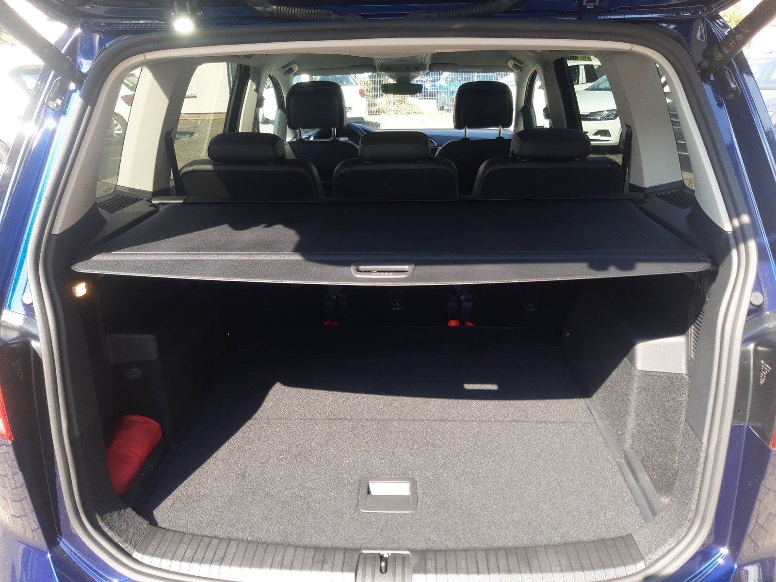 Volkswagen Touran Comfortline 1,5 TSI OPF 110 kW (150 PS) 7 foto 12