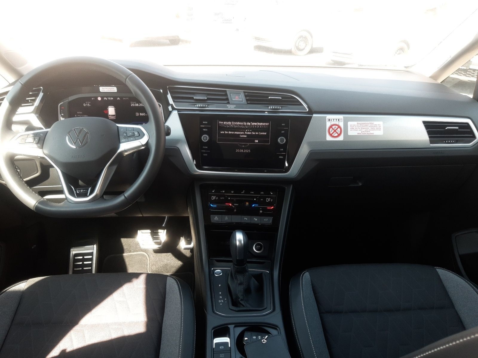 Volkswagen Touran Comfortline 1,5 TSI OPF 110 kW (150 PS) 7 foto 8
