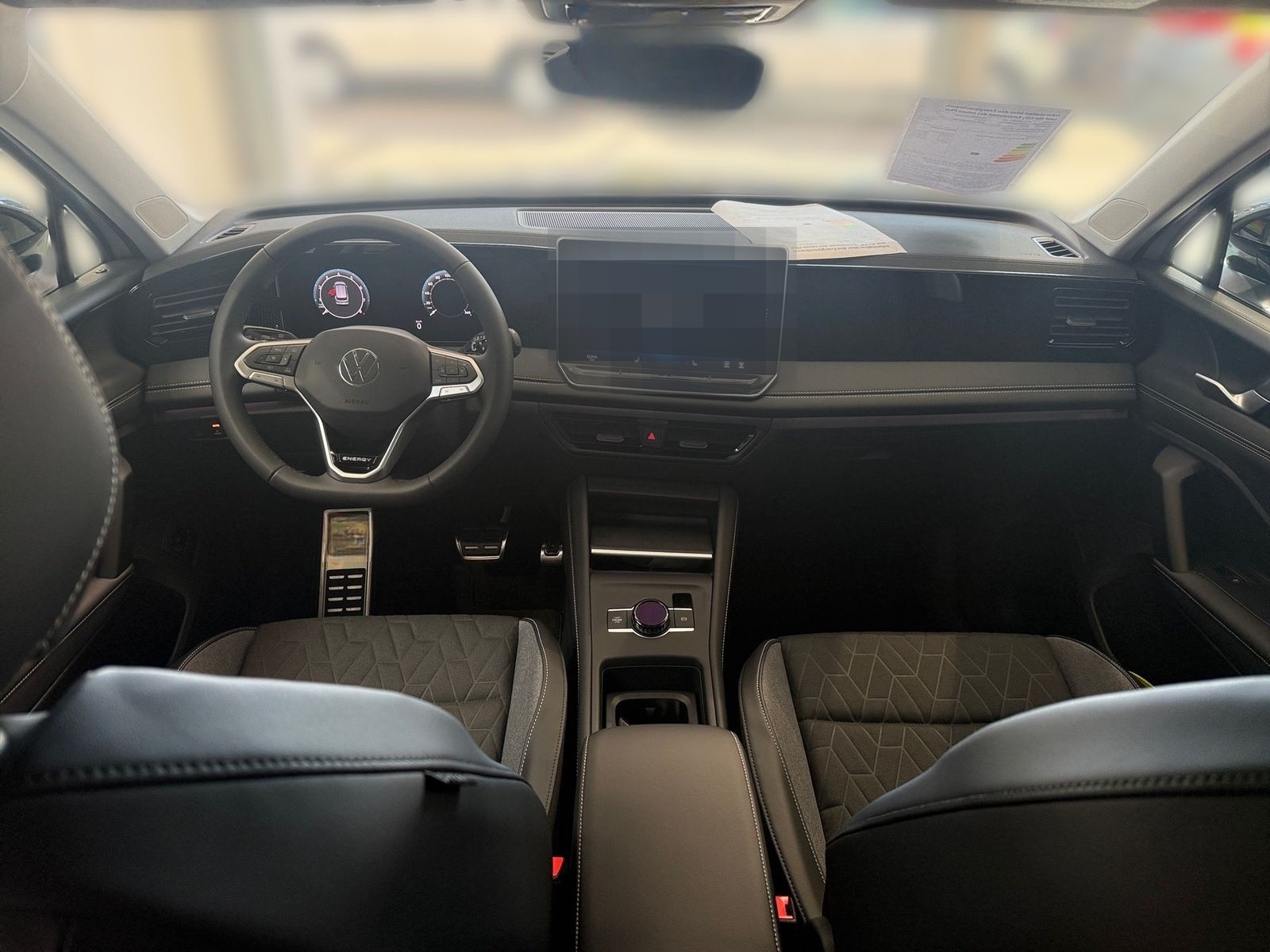 Volkswagen Tiguan 1.5 l eTSI DSG Energy Panodach AHK LM foto 11