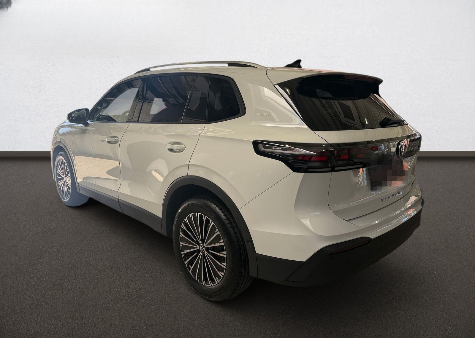 Volkswagen Tiguan 1.5 l eTSI DSG Energy Panodach AHK LM foto 12