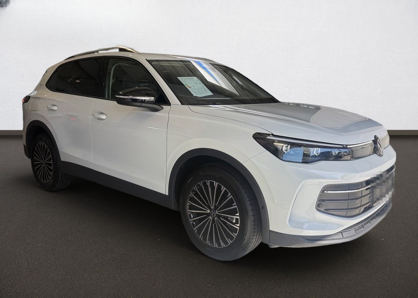 Volkswagen Tiguan 1.5 l eTSI DSG Energy Panodach AHK LM foto 18