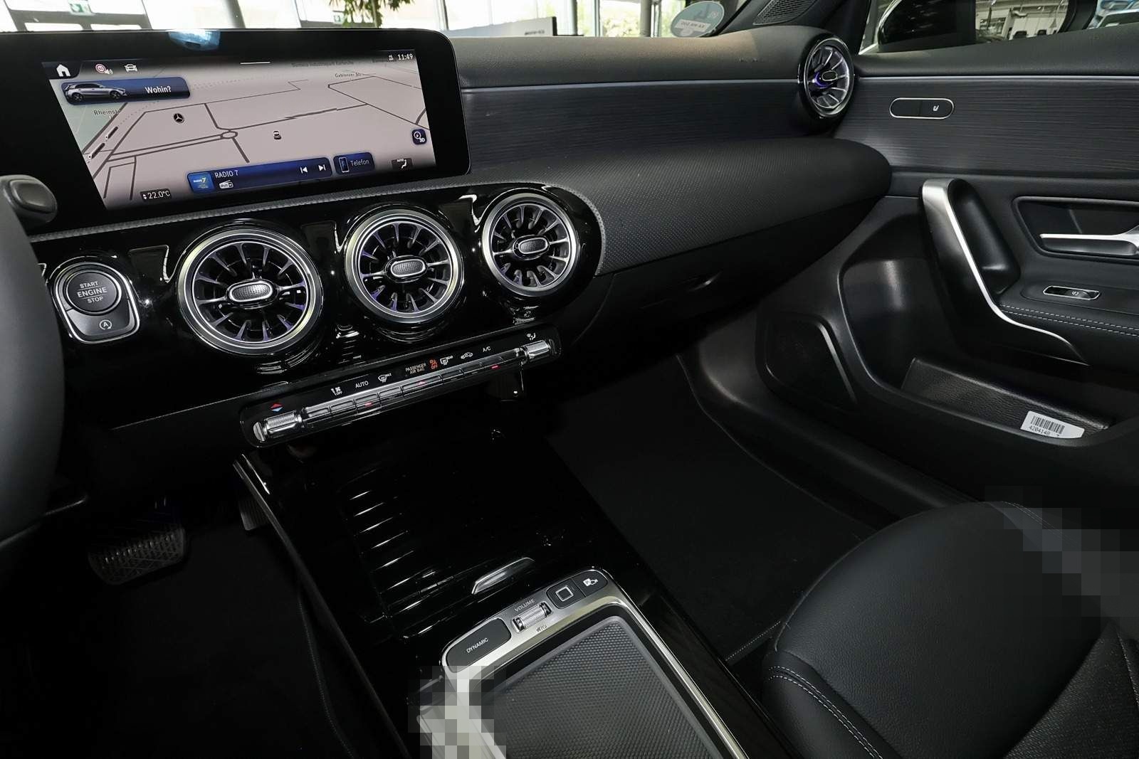 Mercedes-Benz A 200 Progressive MBUX+RüKam+M-LED+Pano+Distroni foto 10