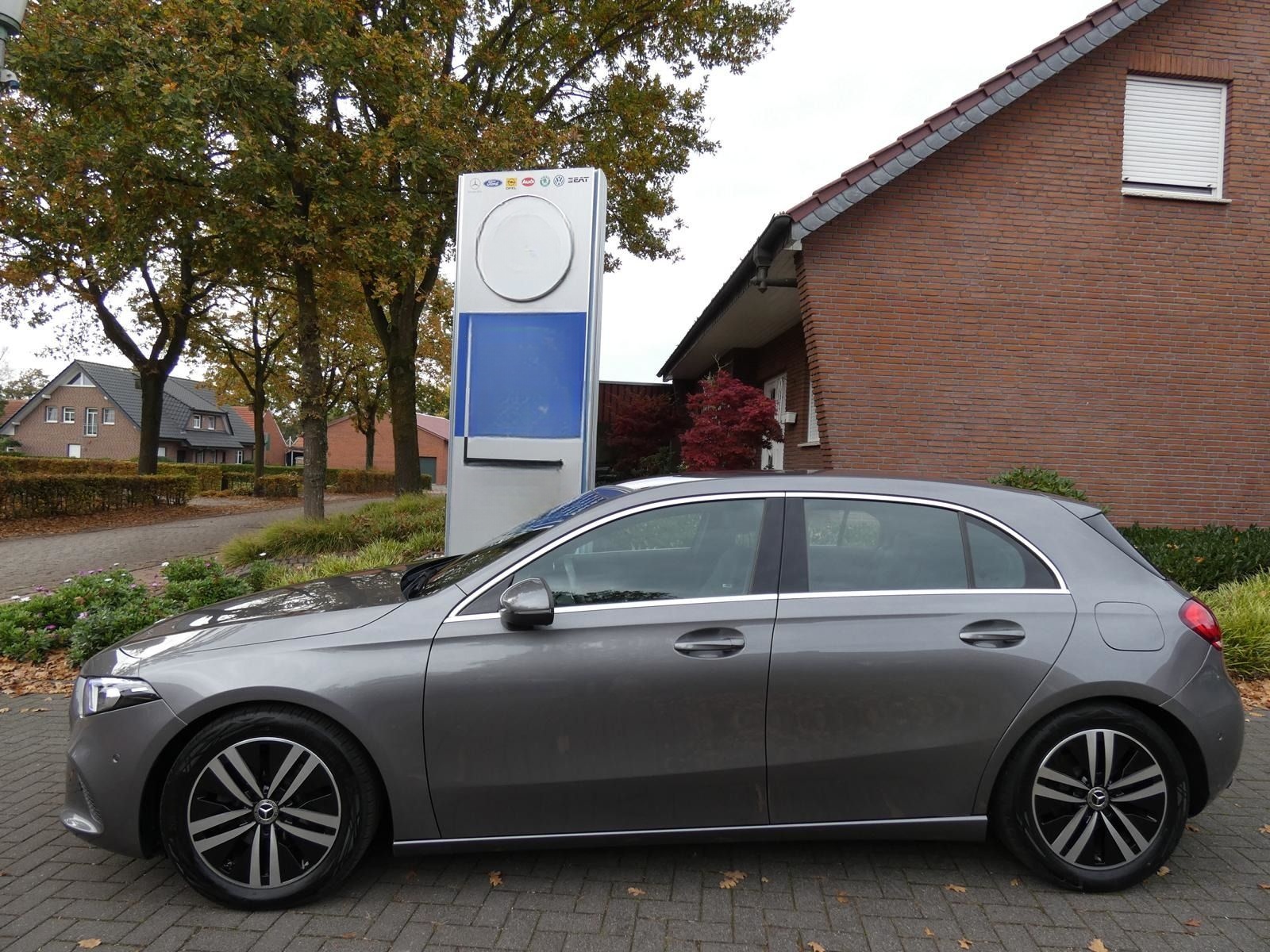 Mercedes-Benz A 200 d 8 G-DCT Progressive LED AHK RFK NAV DIST foto 2