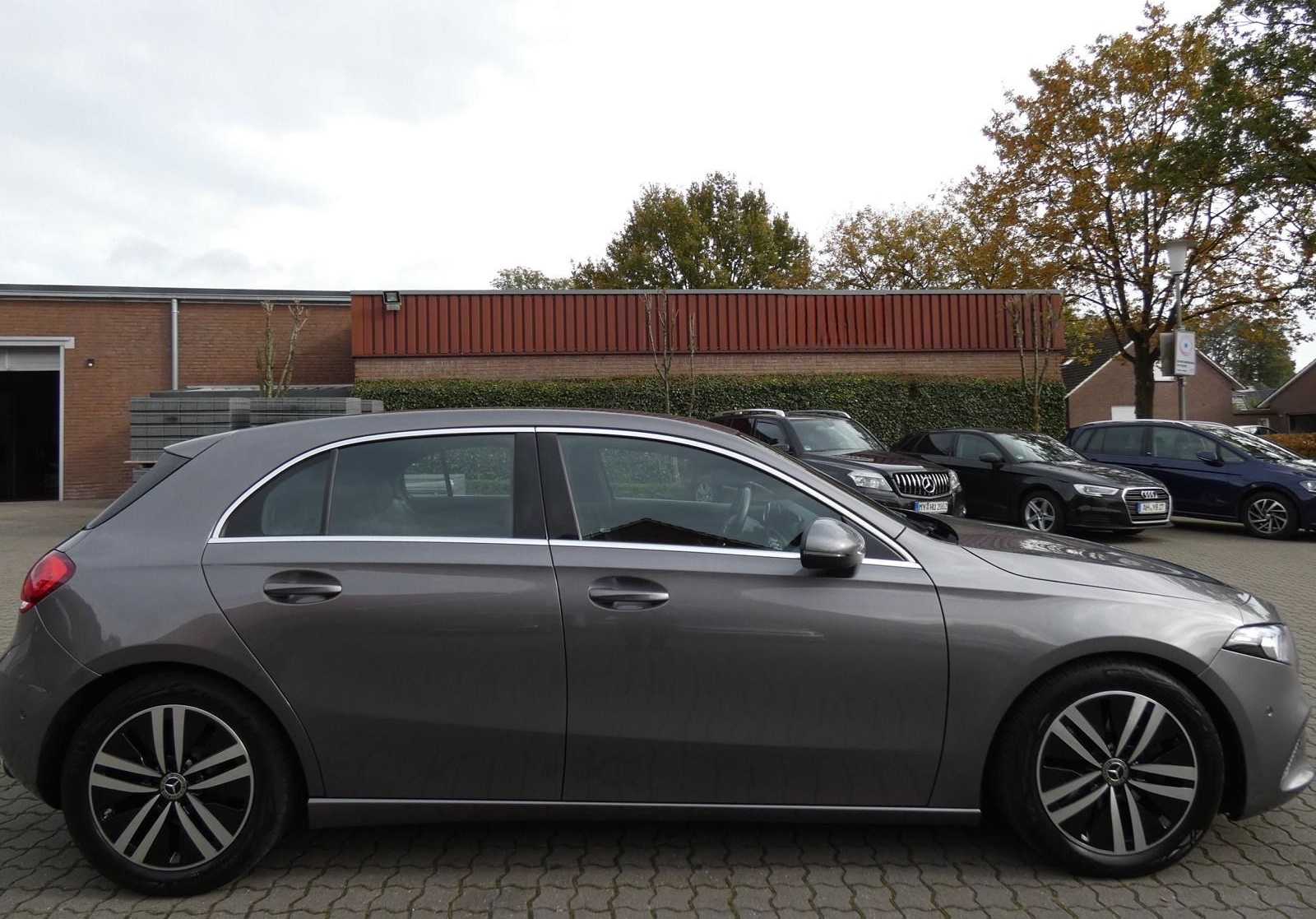 Mercedes-Benz A 200 d 8 G-DCT Progressive LED AHK RFK NAV DIST foto 12