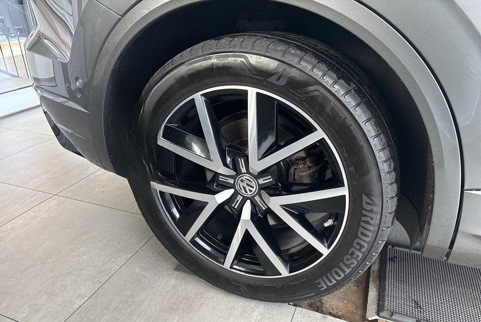 Volkswagen Touareg R-Line 3.0TDI*KEYLESS,DYNAUDIO,HEAD-UP,M foto 24
