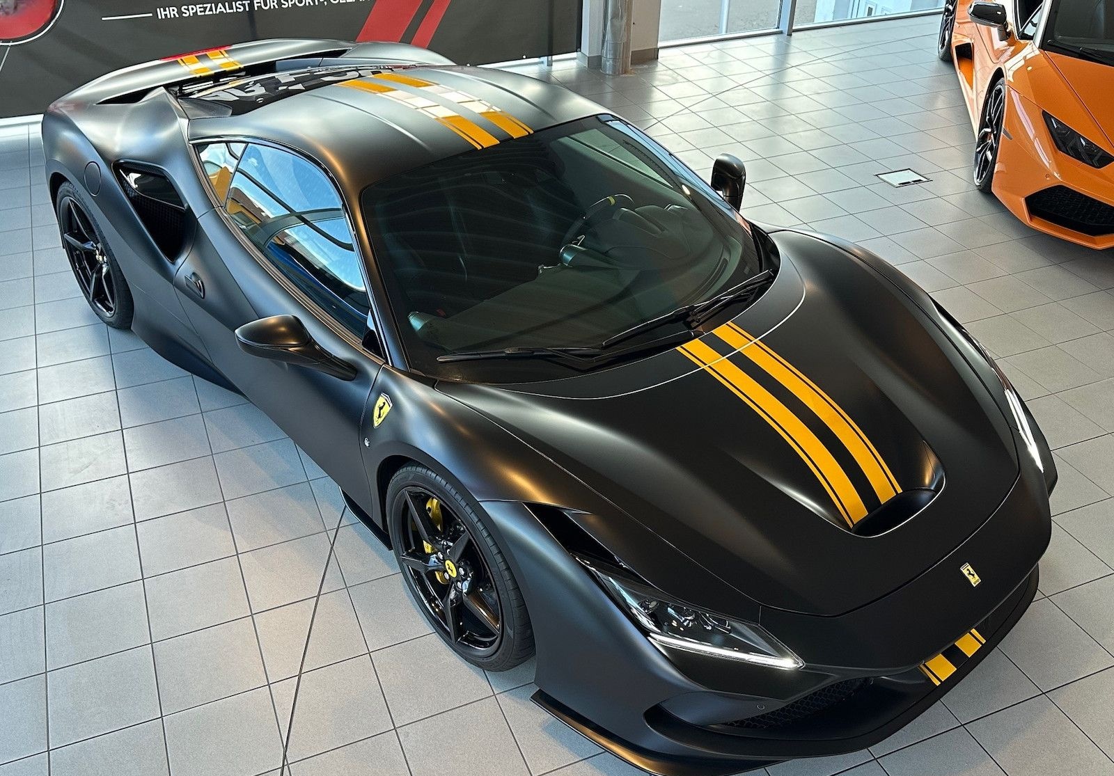 Ferrari F8 Tributo Racing|Lift|Carbon|Service neu|Garant foto 12