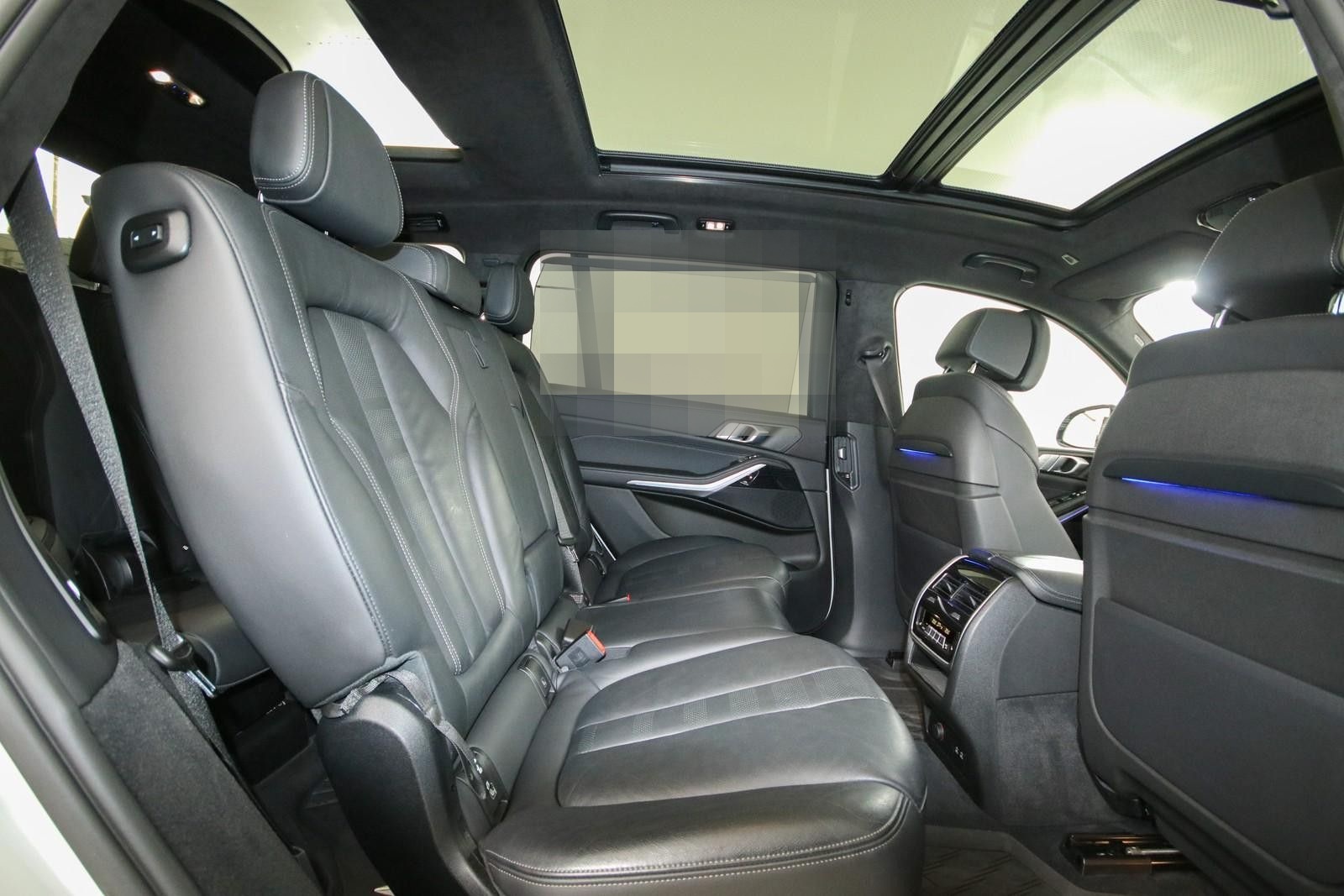 BMW X7 xDrive 40 d M Sport Sky Pano AHK Laser 360 foto 18