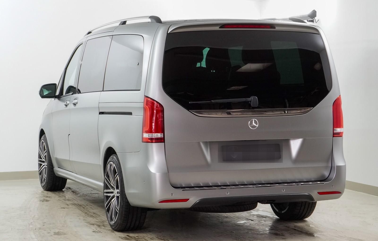 Mercedes-Benz V 300 d EDITI 19 4 Matic lang AMG Line Pano 360K foto 4