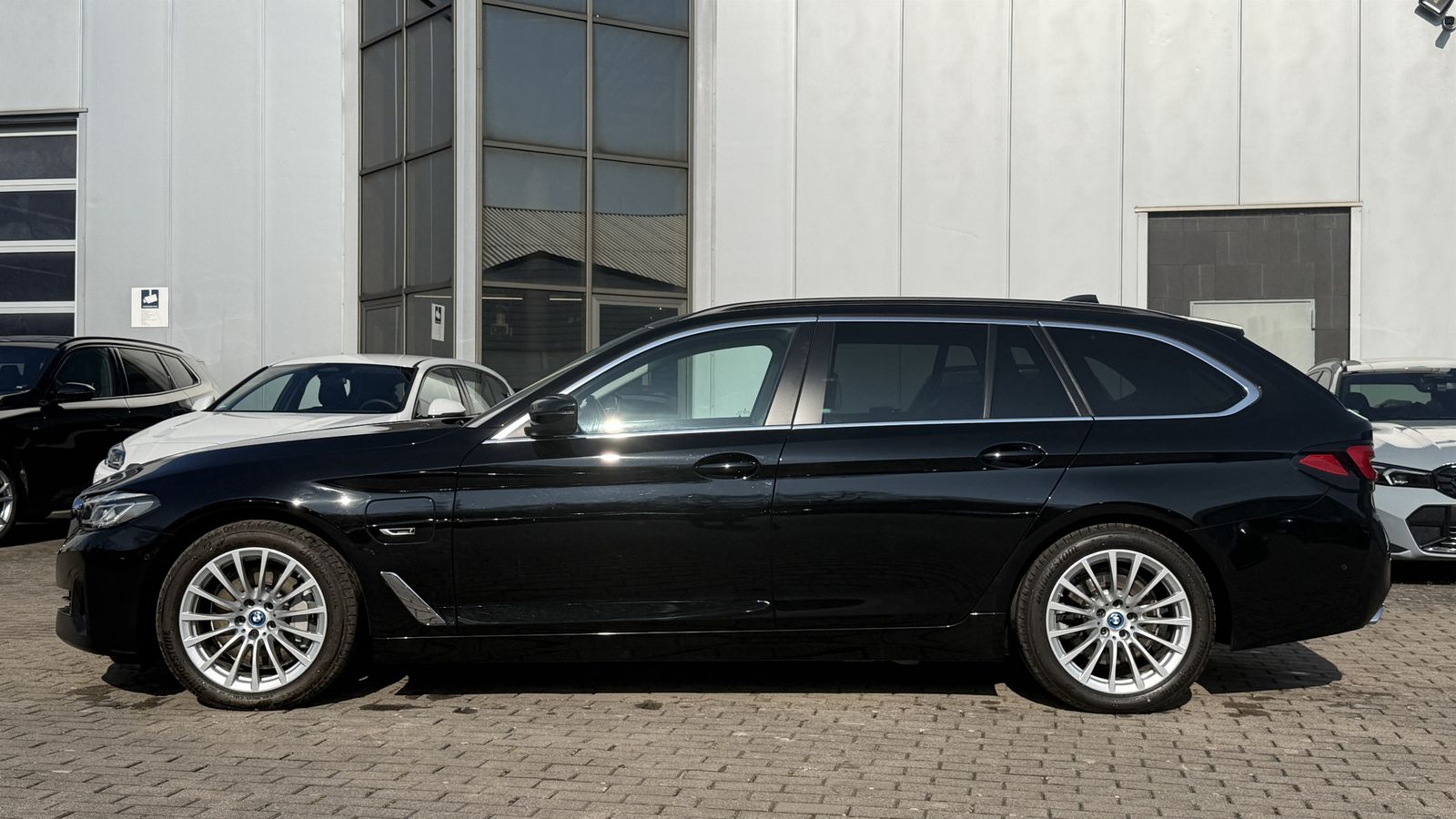 BMW 530e xDrive Touring Head-Up Pano Kamera Leder Hi foto 5