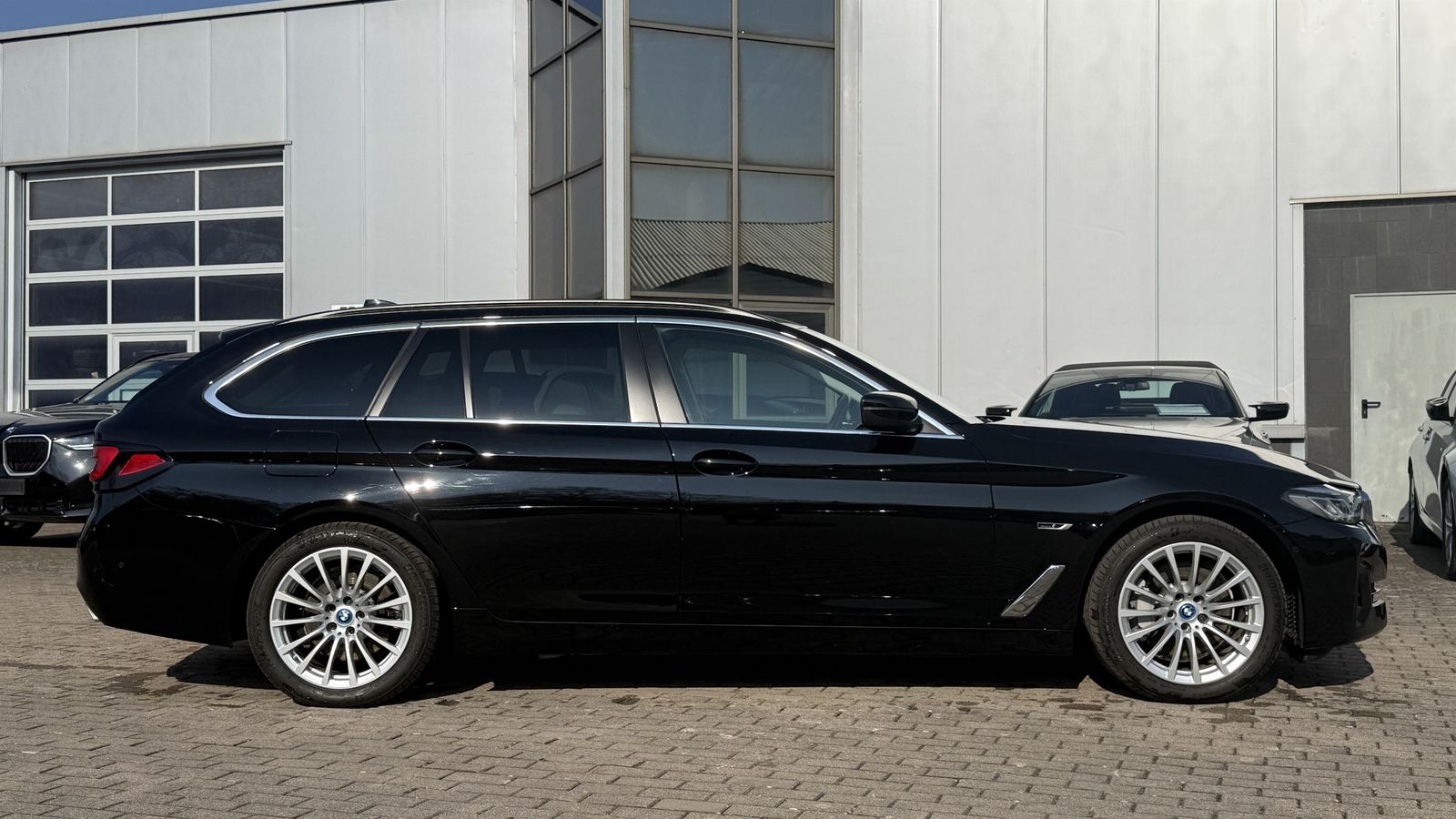 BMW 530e xDrive Touring Head-Up Pano Kamera Leder Hi foto 6