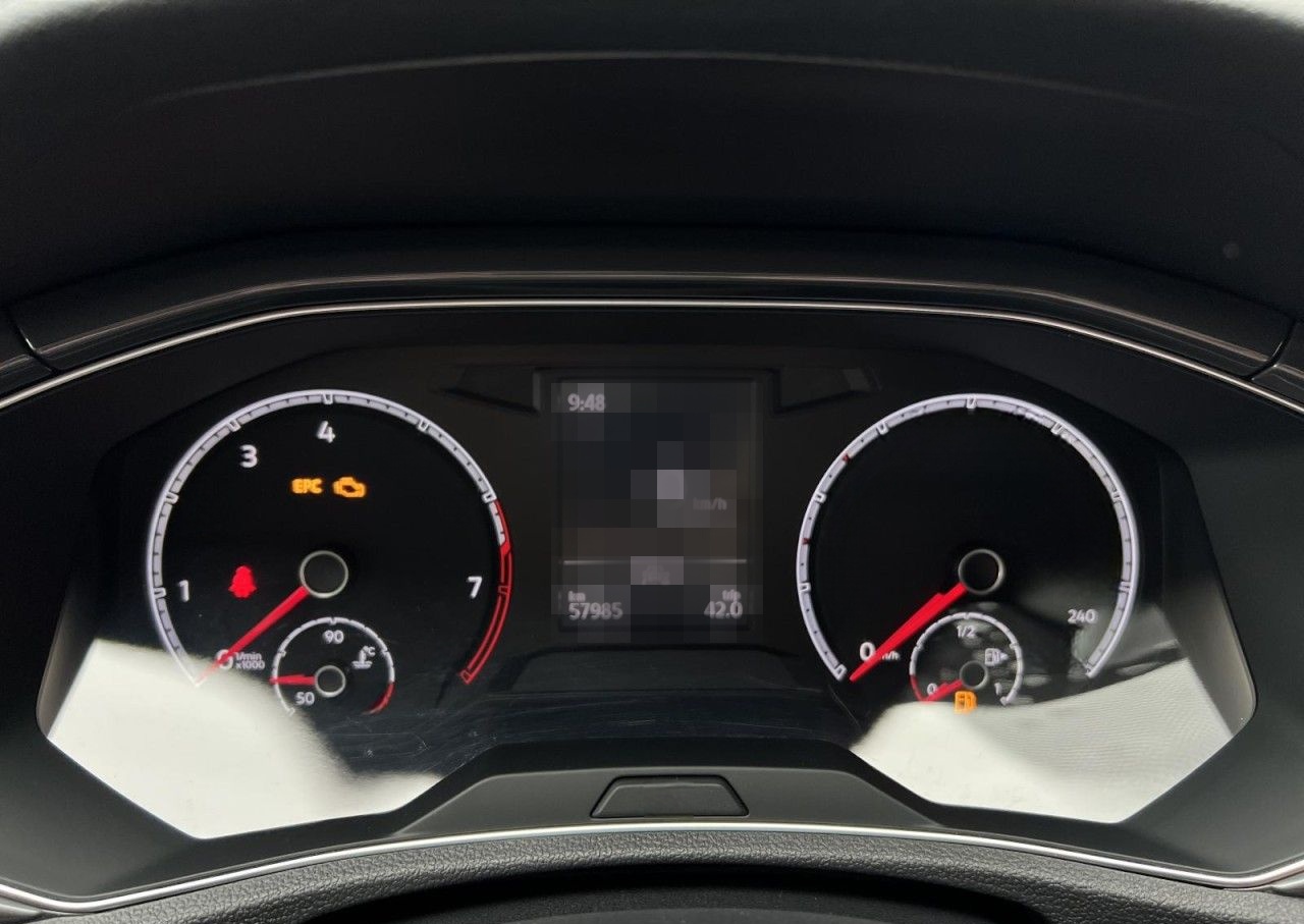 Volkswagen T-Roc 1.5 TSI Sport SHZ+PDC+KLIMA+LED+CARPLAY foto 12