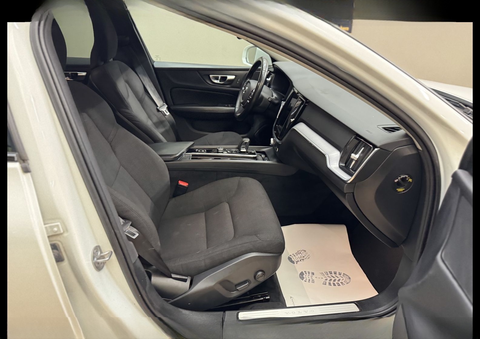 Volvo V60 Cross Country B4 Diesel AWD *AHK*KAM*UPE:56 foto 16