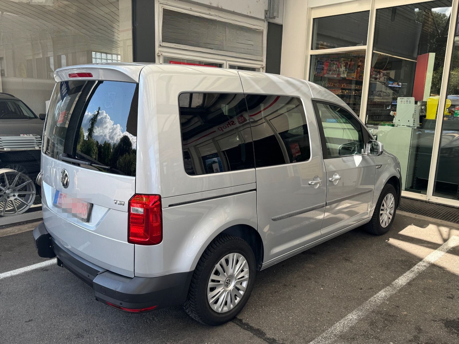 Volkswagen Caddy 1,2 TSI Trendline Klima PDC Rollstuhlrampe foto 4