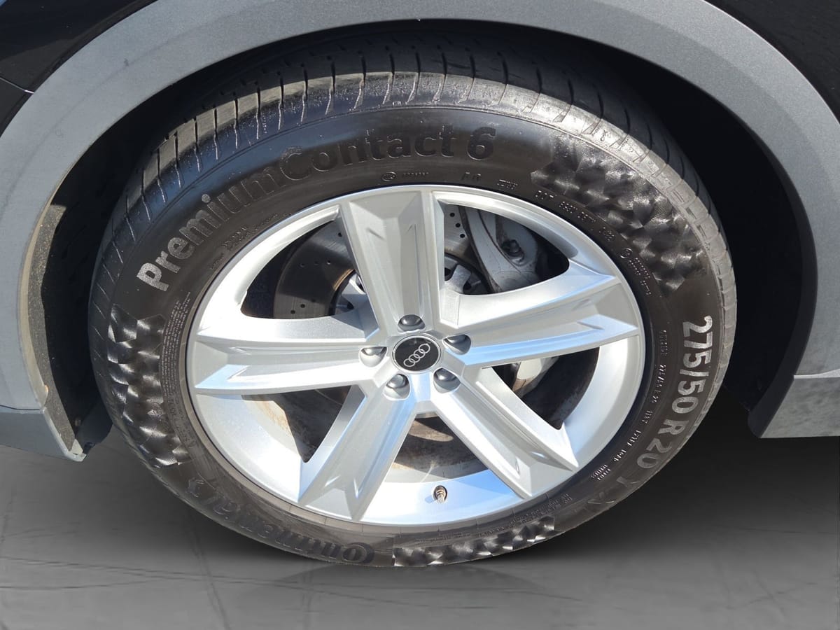 Audi Q8 SUV 55 TFSI QUATTRO TIPTRONIC KAMERA LED VIRT foto 14