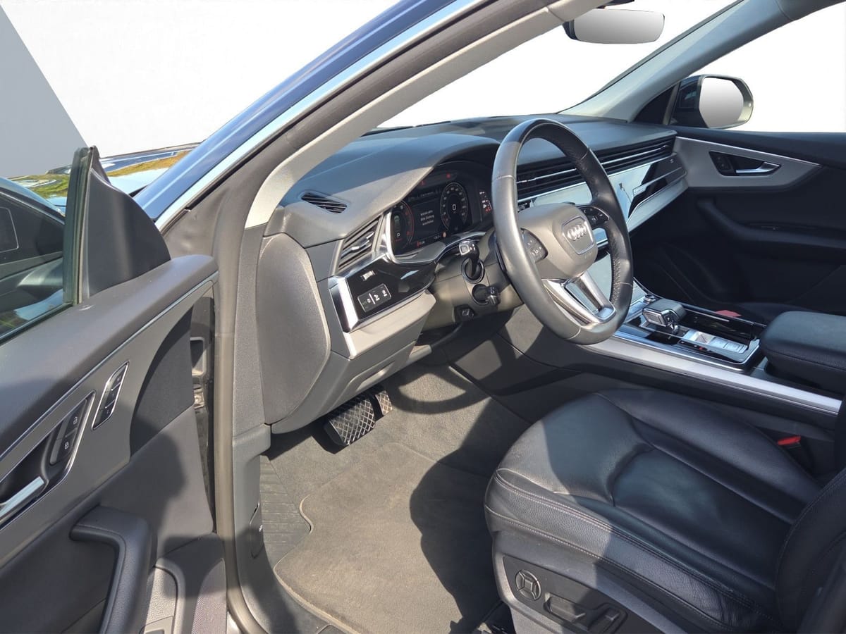 Audi Q8 SUV 55 TFSI QUATTRO TIPTRONIC KAMERA LED VIRT foto 15
