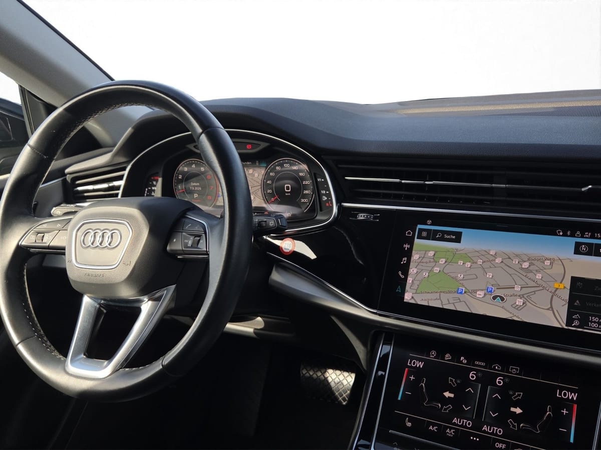 Audi Q8 SUV 55 TFSI QUATTRO TIPTRONIC KAMERA LED VIRT foto 6