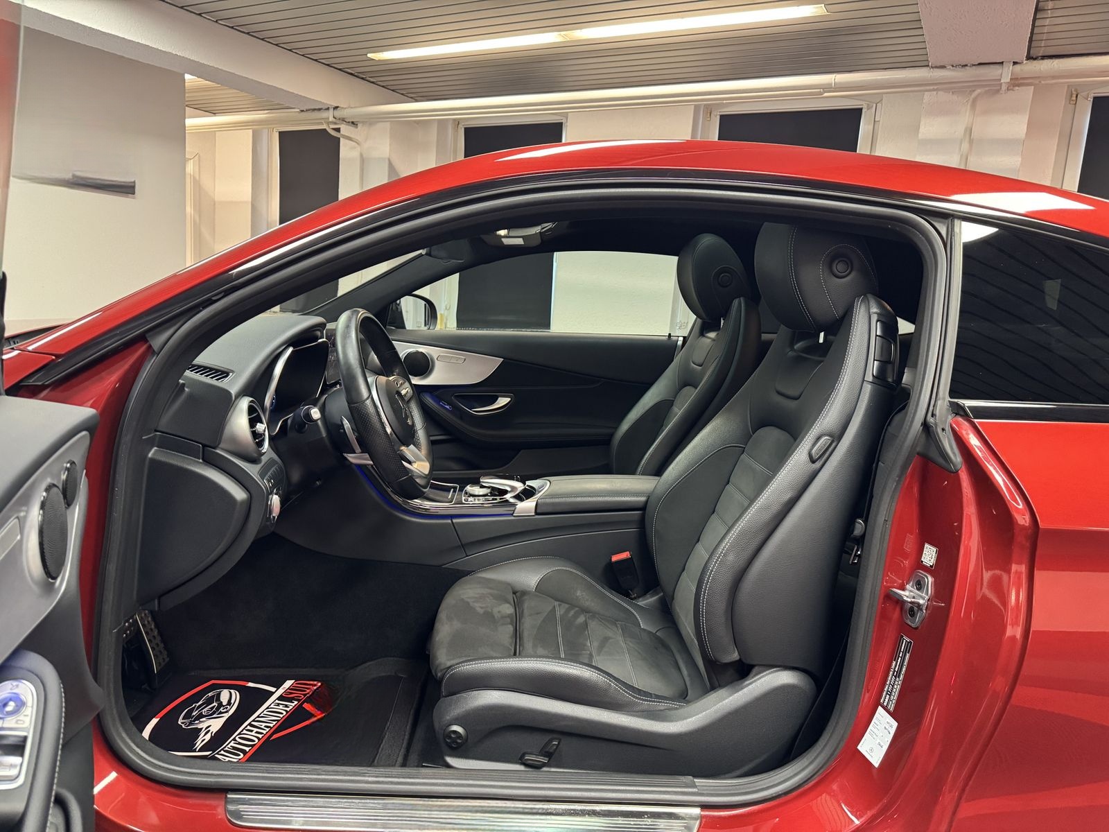 Mercedes-Benz C 300 AMG*S.ABGAS*PANORAMA*D.TACHO* foto 10