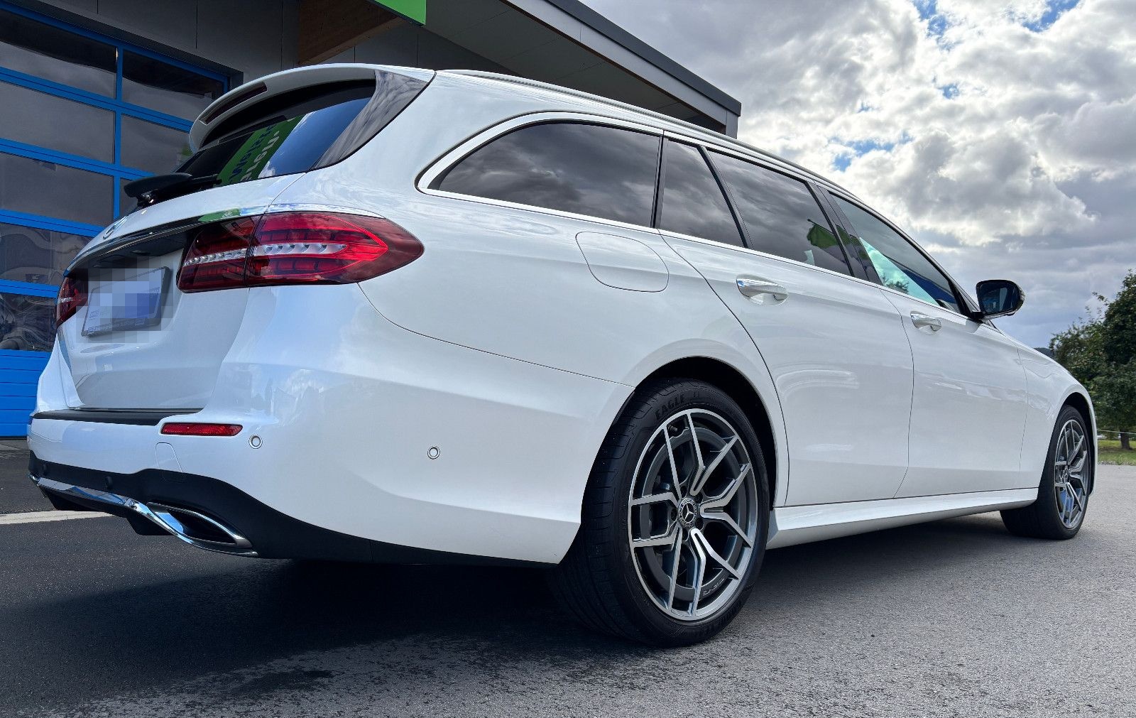 Mercedes-Benz E 450 T 4Matic AMG NAV LED AHK 360° DISTRONIC 19 foto 25