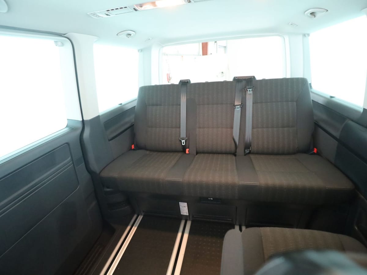 Volkswagen T6 Multivan 2.0 TDI Comfortline RFK DYNADIO Stan foto 14