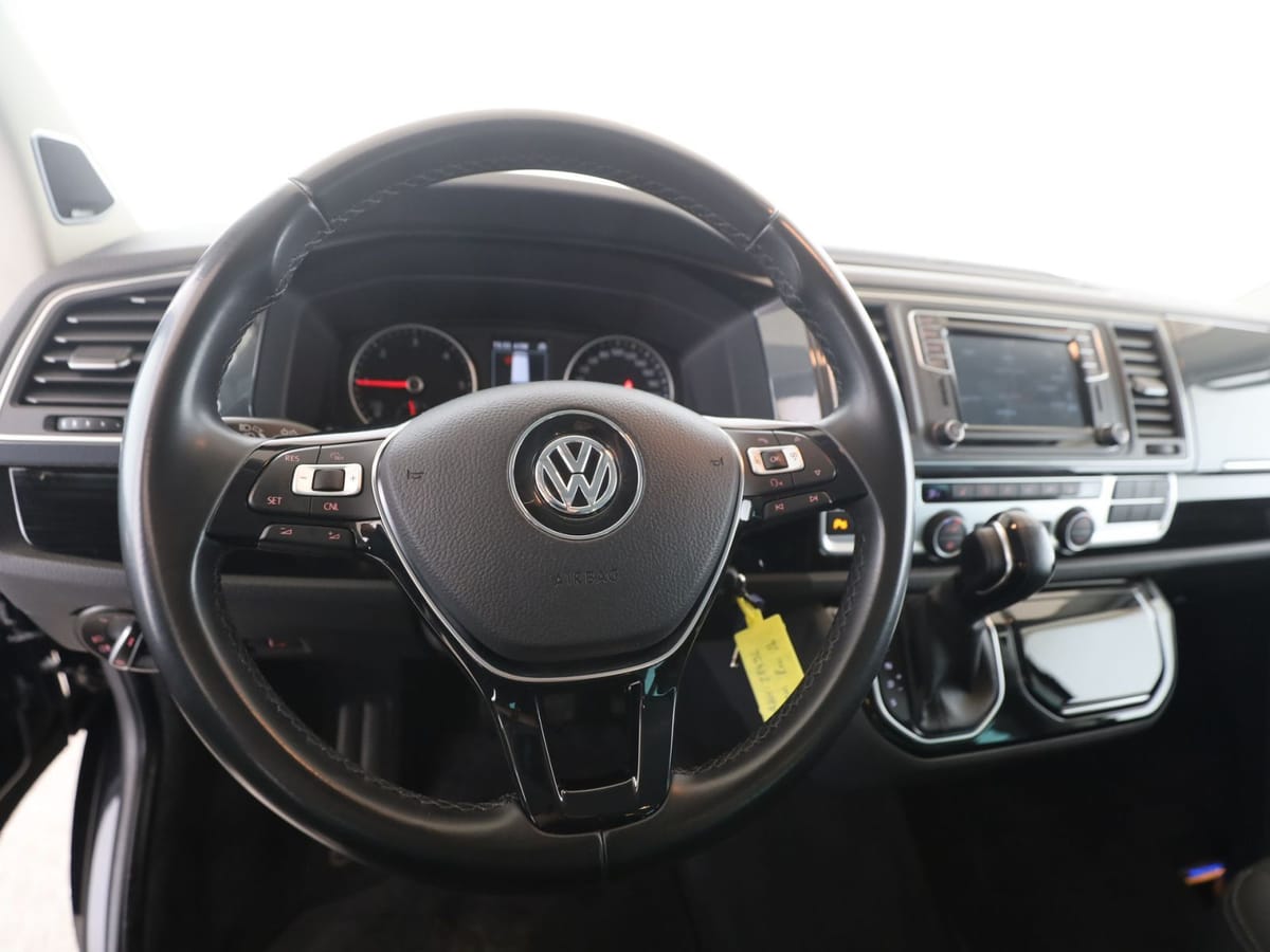 Volkswagen T6 Multivan 2.0 TDI Comfortline RFK DYNADIO Stan foto 17