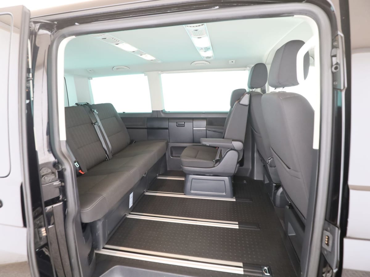 Volkswagen T6 Multivan 2.0 TDI Comfortline RFK DYNADIO Stan foto 19
