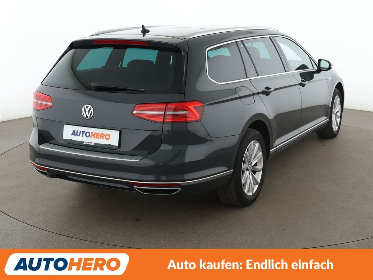 Volkswagen Passat 2.0 TDI Highline 4Motion BMT Aut. LED ACC foto 6