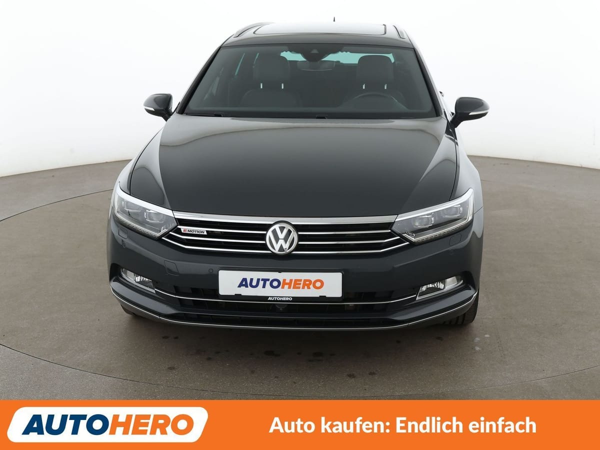 Volkswagen Passat 2.0 TDI Highline 4Motion BMT Aut. LED ACC foto 9