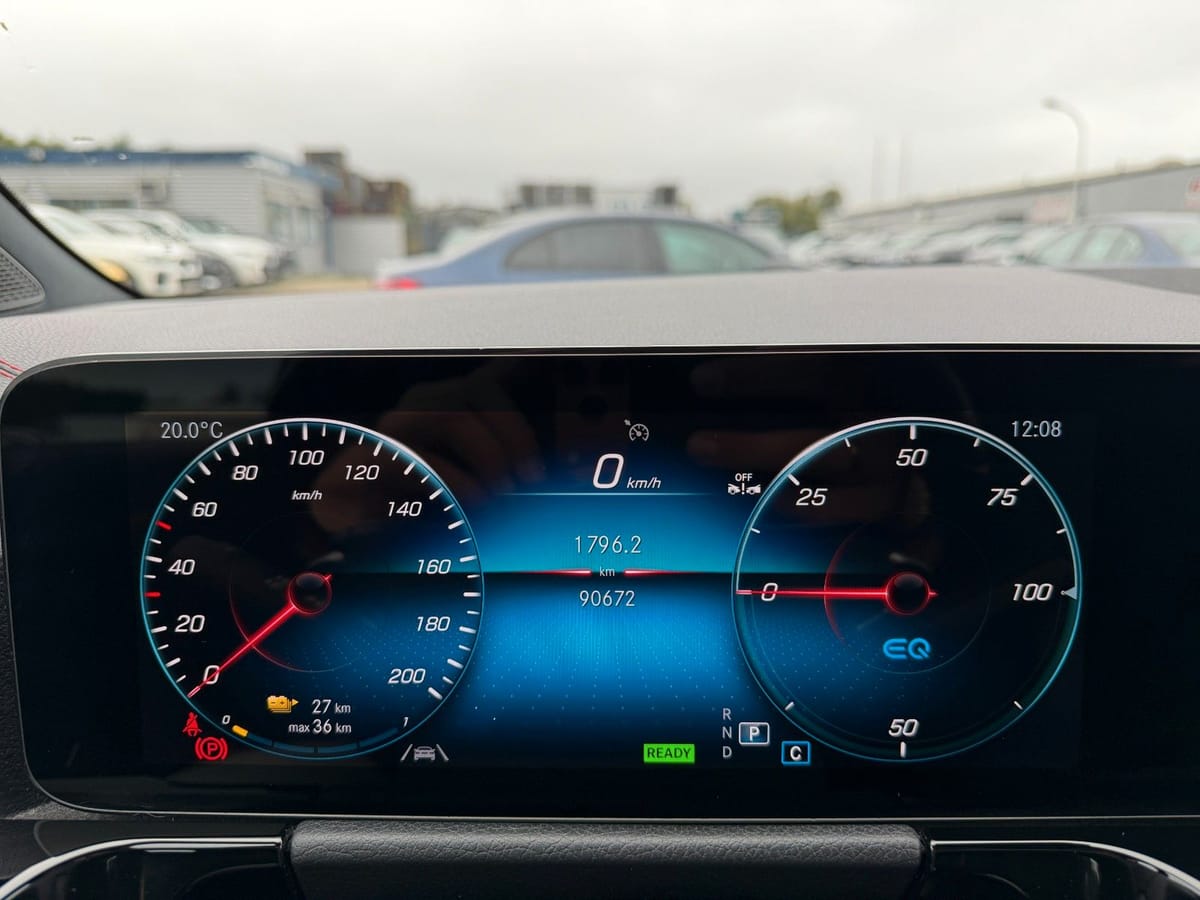 Mercedes-Benz EQA 350 AMG Line 4-Matic foto 14