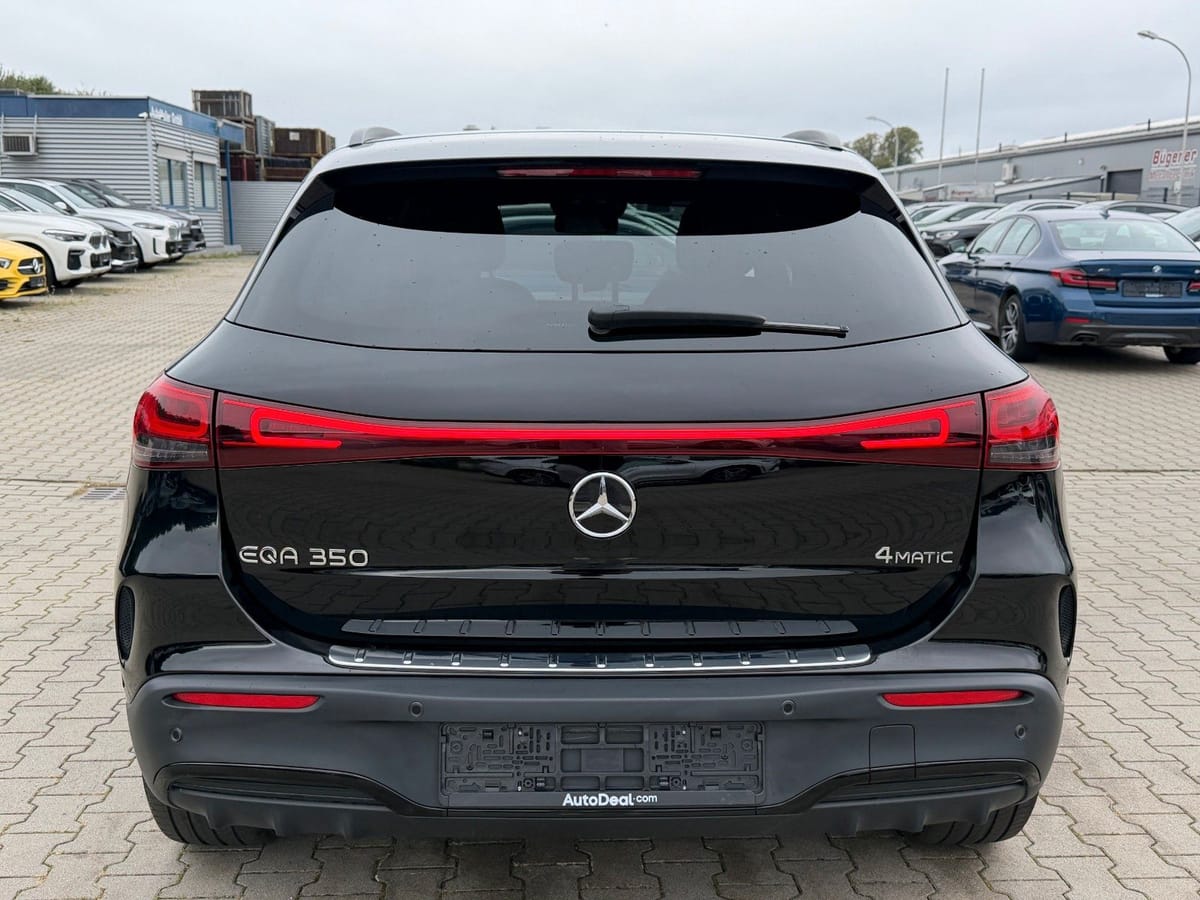 Mercedes-Benz EQA 350 AMG Line 4-Matic foto 5