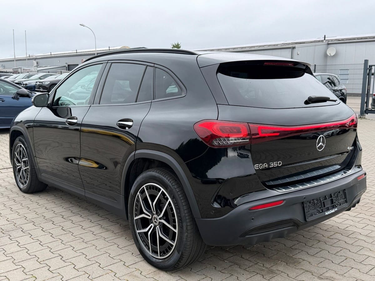 Mercedes-Benz EQA 350 AMG Line 4-Matic foto 6