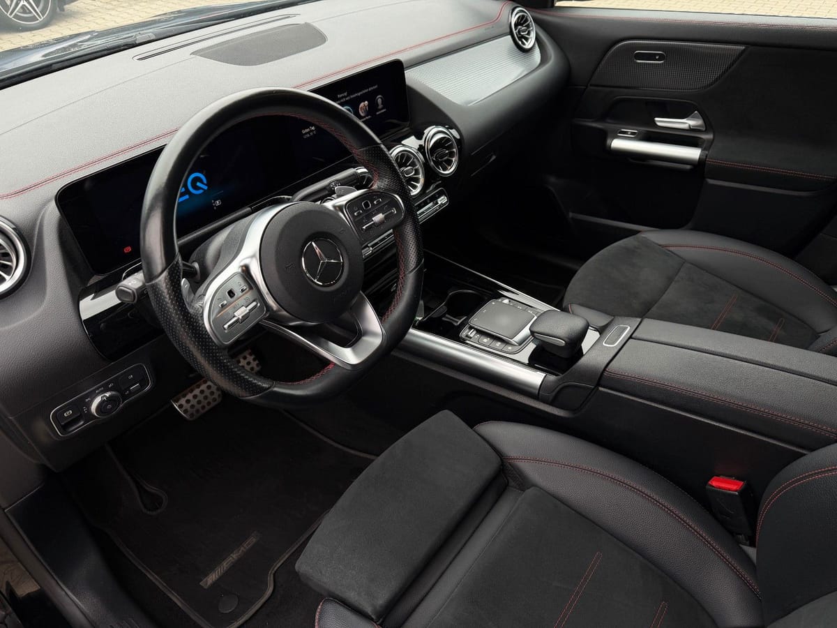 Mercedes-Benz EQA 350 AMG Line 4-Matic foto 8