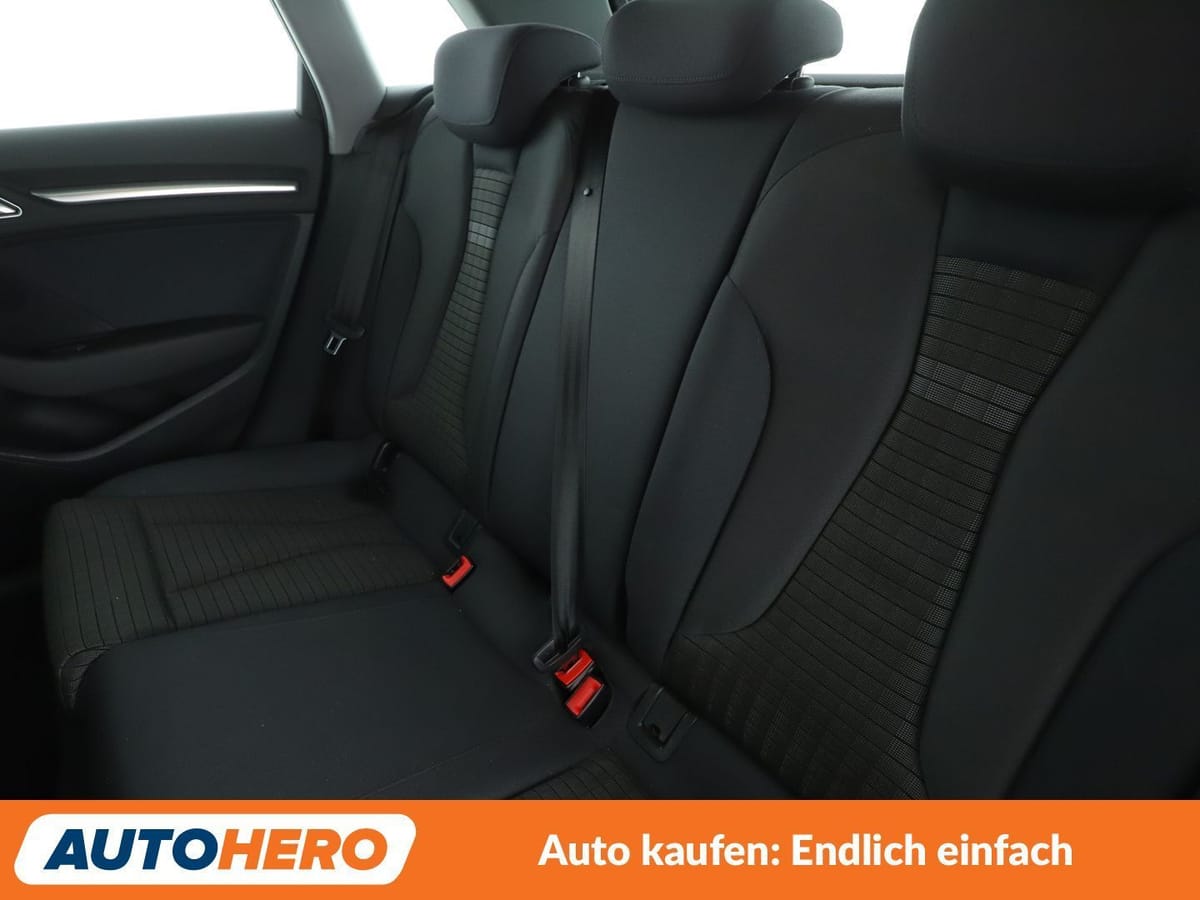 Audi A3 Sportback 40 TFSI quattro Sport Aut. S-LINE foto 14